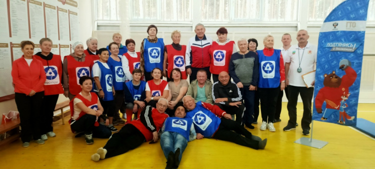 Выполнение нормативов ГТО ветеранами  ФГУП «ПСЗ» .