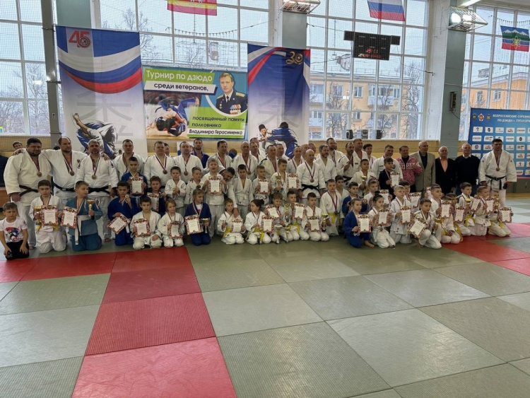 Открытые областные соревнования по дзюдо, посвящённые памяти  В.Д. Герасименко, в Трехгорном.