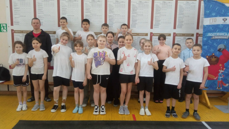 Выполнение нормативов ГТО учащимися МБОУ "СОШ № 106".