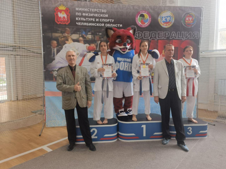 в г.Копейске  прошло Первенство Челябинской области по каратэ среди спортсменов 14-20 лет.