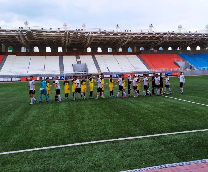 Сборная команда Трехгорного по футболу одержала победу в матчевой встрече с Академией футбола