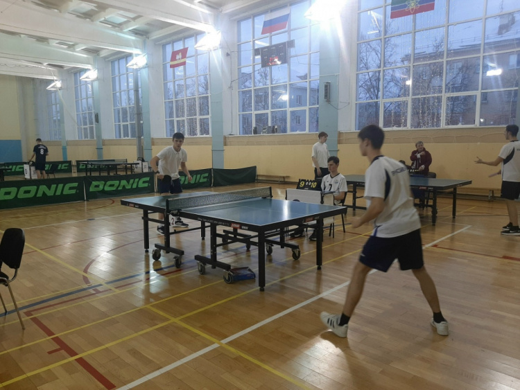 Традиционный турнир по теннису среди школьников города.